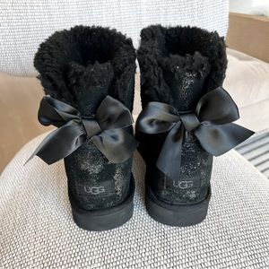 UGG Mini Bailey Bow Glimmer Boots